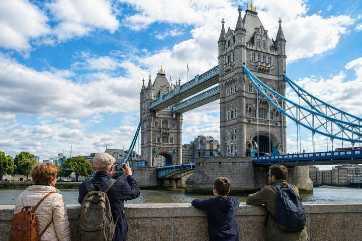 London Highlights Private Tour of Markets, Camden and City Sights - Photo 1 of 16